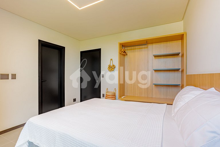 PF131 Luxury House with 5 Suites - Praia Bella