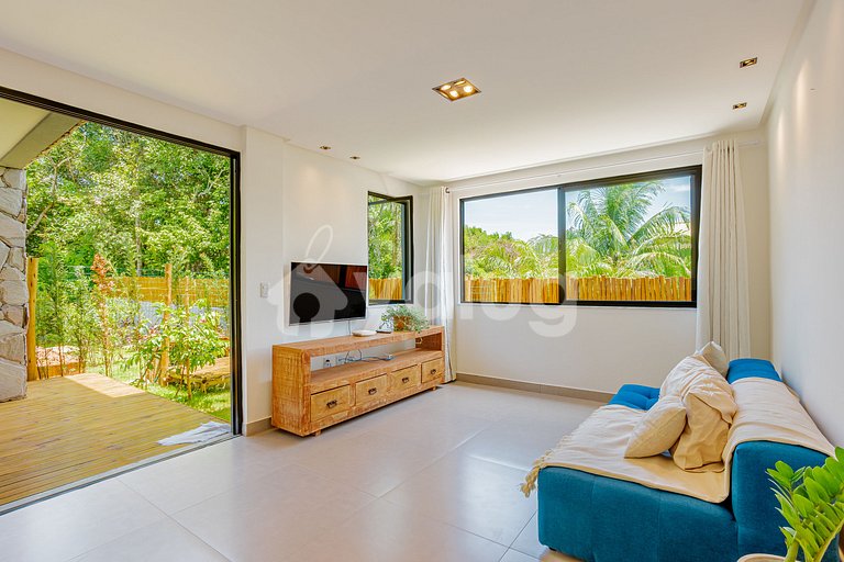 House with 4 bedrooms and private pool in Praia do Forte.