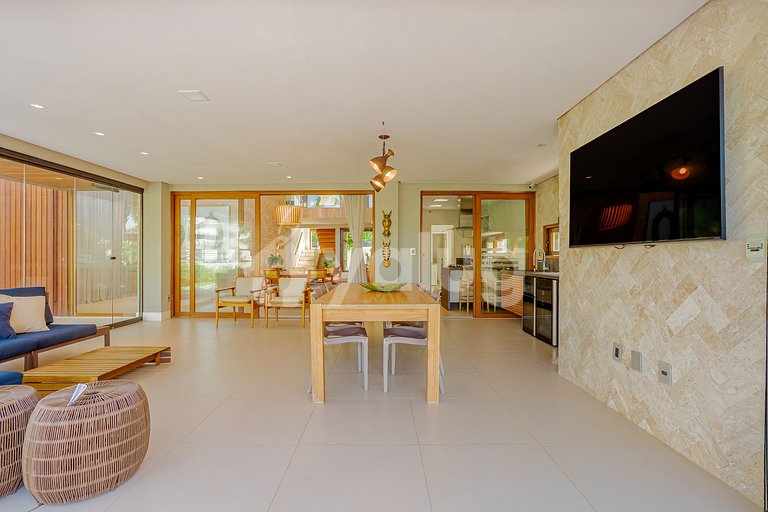 GB131 - Hermosa casa con 5 suites y piscina