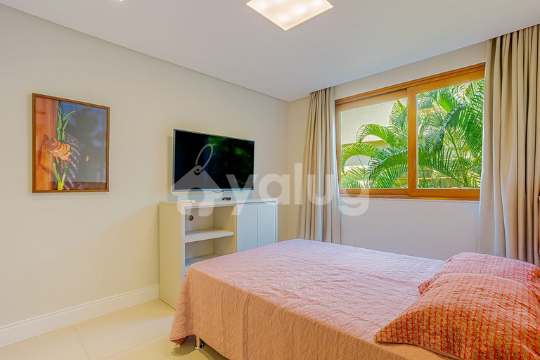 GB131 Linda Casa com 5 Suítes e Piscina