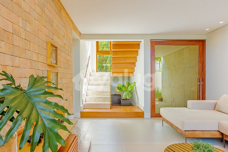 GB131 - Hermosa casa con 5 suites y piscina