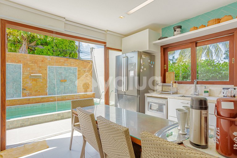 Gran casa de 4 suites con piscina en Guarajuba