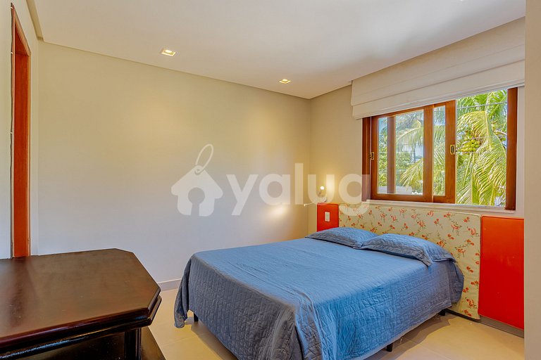 Ótima Casa 4 Suítes com Piscina em Guarajuba