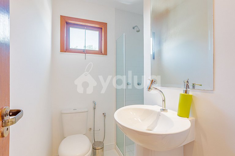 Gran casa de 4 suites con piscina en Guarajuba