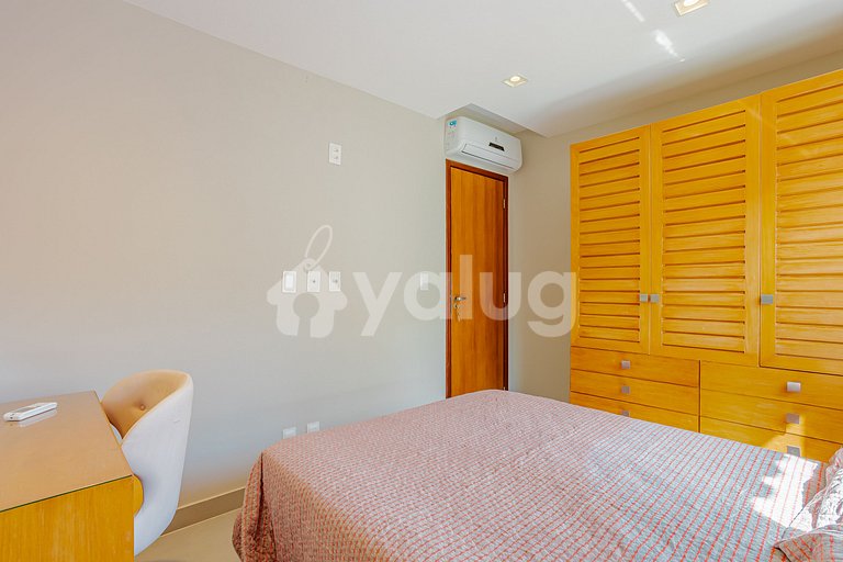 Ótima Casa 4 Suítes com Piscina em Guarajuba