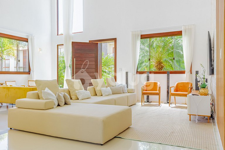 Casa completa de Alto Padrão com piscina em Praia do Forte