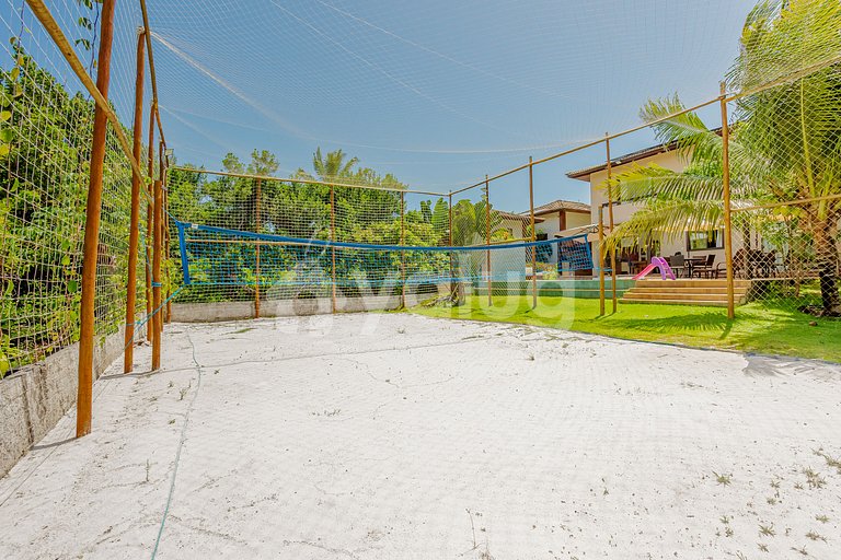 Casa completa de Alto Padrão com piscina em Praia do Forte