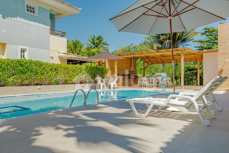 Gran casa de 4 suites con piscina en Guarajuba