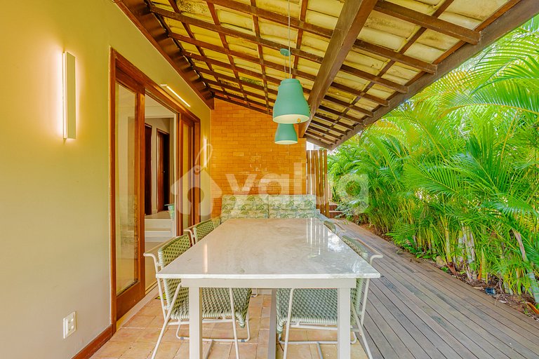 Great 4-Suite House with Pool in Guarajuba