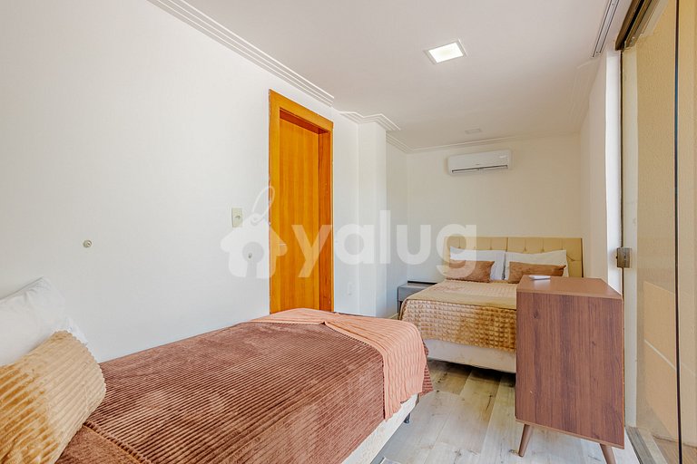 Casa completa de Alto Padrão com piscina em Praia do Forte