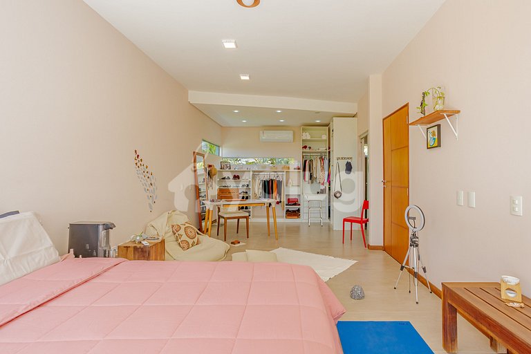 BV07 Excelente Casa con Piscina - Busca Vida