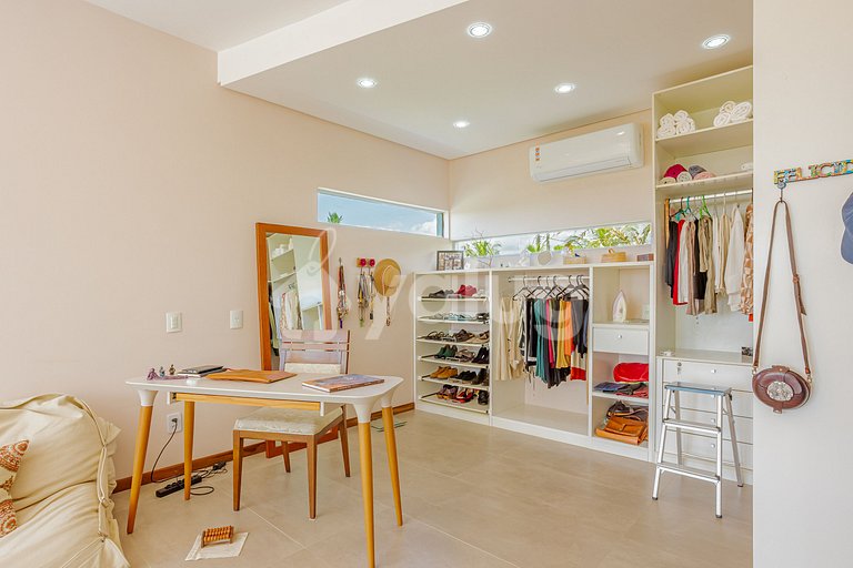 BV07 Excelente Casa con Piscina - Busca Vida