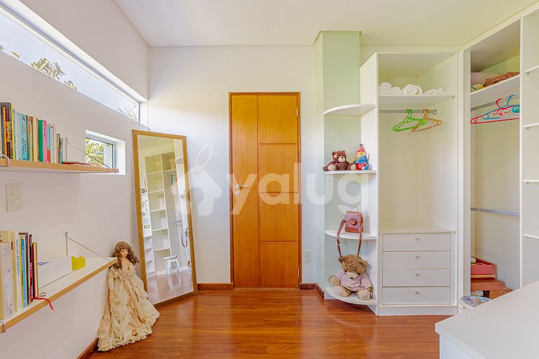 BV07 Excelente Casa com Piscina - Busca Vida