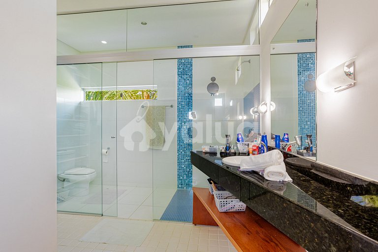 BV07 Excelente Casa com Piscina - Busca Vida