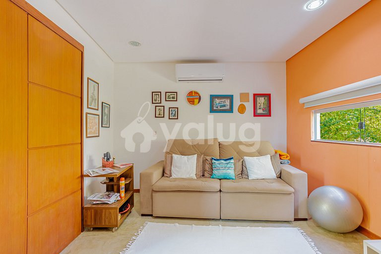 BV07 Excelente Casa con Piscina - Busca Vida