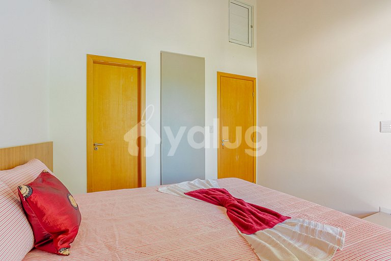 IM09 Village with Private Pool 750m from the Beach