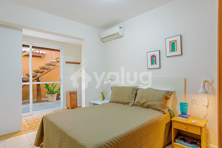 Mansão alto padrão 5 Suítes, Pé Na Areia c/ piscina privada