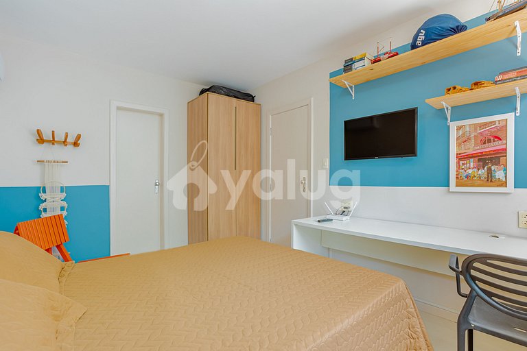 Mansão alto padrão 5 Suítes, Pé Na Areia c/ piscina privada