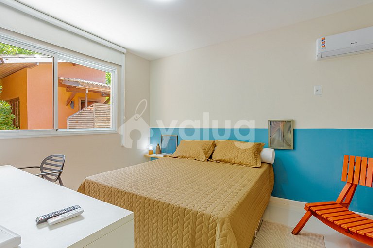 Mansión de lujo con 5 suites frente al mar y piscina privada