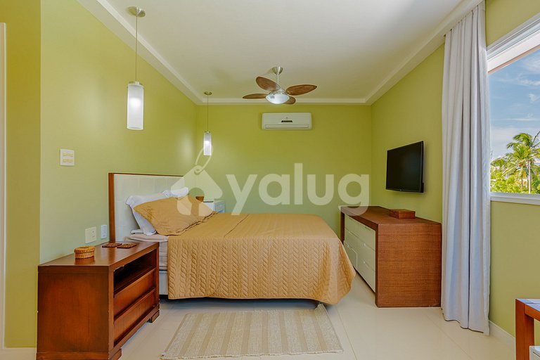 Mansión de lujo con 5 suites frente al mar y piscina privada