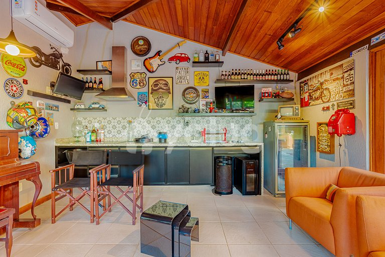 Mansão alto padrão 5 Suítes, Pé Na Areia c/ piscina privada