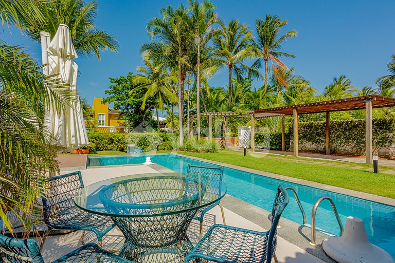 Mansão alto padrão 5 Suítes, Pé Na Areia c/ piscina privada