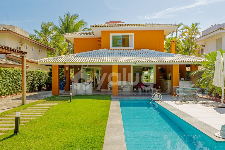 Mansión de lujo con 5 suites frente al mar y piscina privada