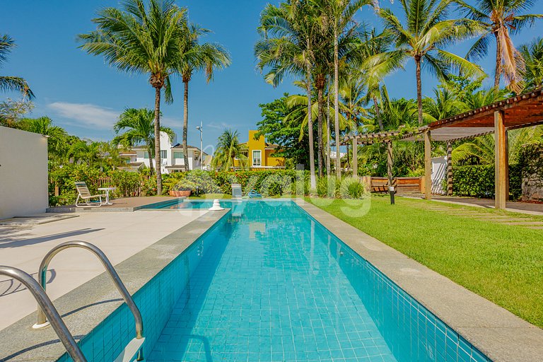 Mansão alto padrão 5 Suítes, Pé Na Areia c/ piscina privada