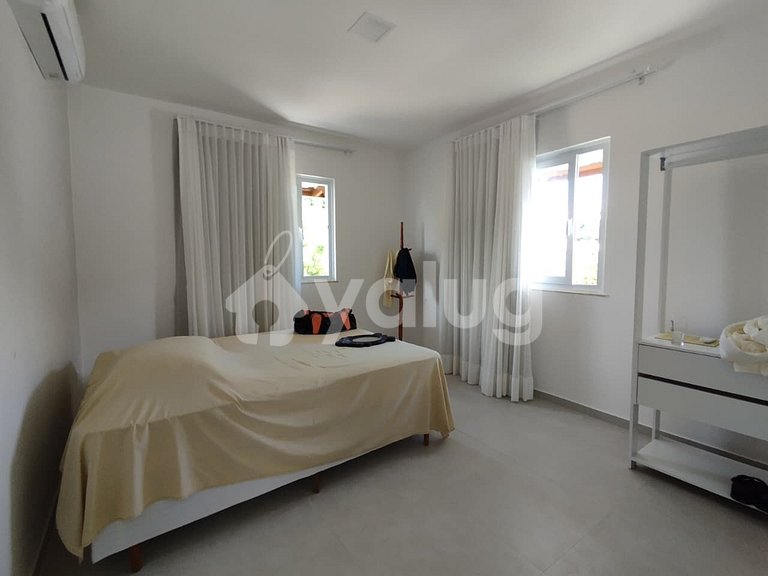 GB137 Wonderful 5-Bedroom House Just 350m from the Beach