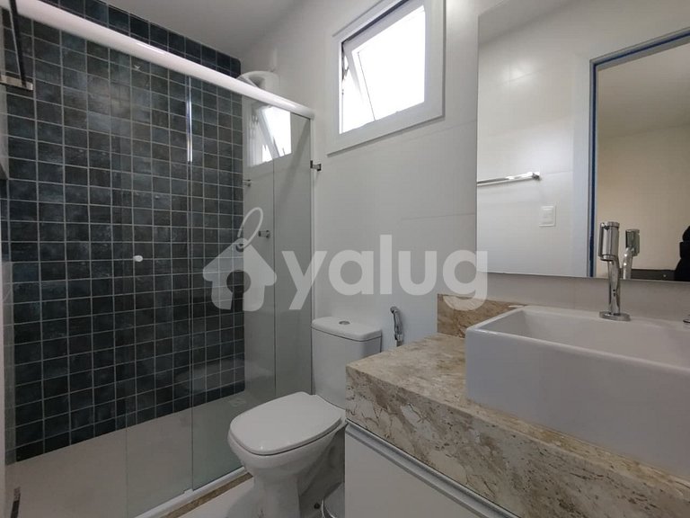 GB137 Wonderful 5-Bedroom House Just 350m from the Beach