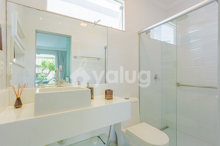 Complete 5-bedroom house with pool - Paraíso dos Lagos