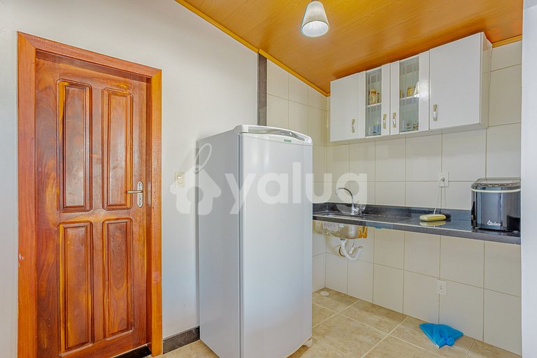 House 8 Bedrooms 50m from the Beach - Guarajuba