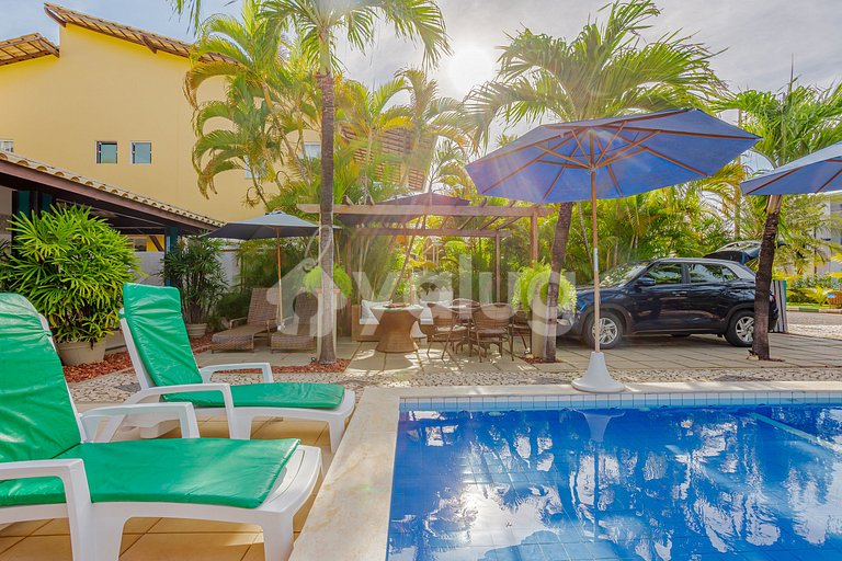 House 8 Bedrooms 50m from the Beach - Guarajuba