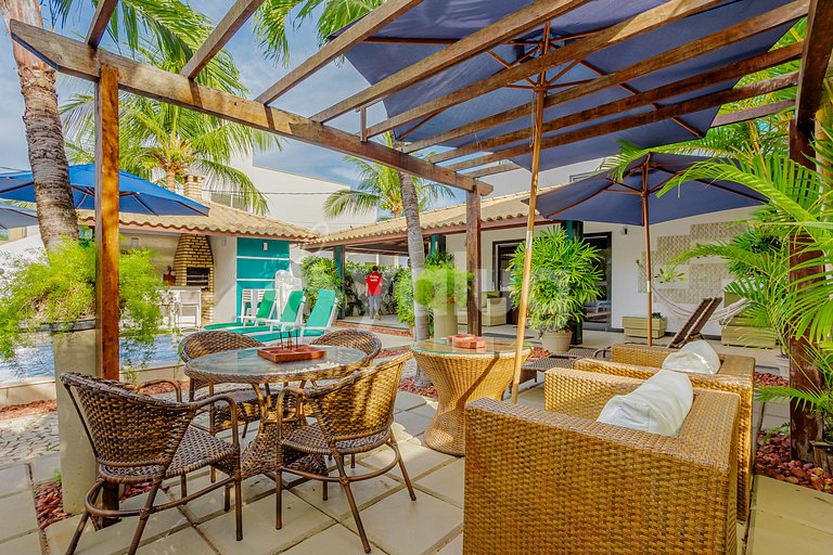 Casa 8 Dormitorios a 50m de la Playa - Guarajuba