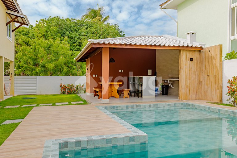 Beautiful House with Pool, 5 Bedrooms, 350m from the Beach