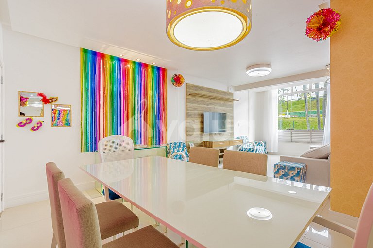 3/4 Apartment with a VIP Box View at the Ondina Carnival Cir