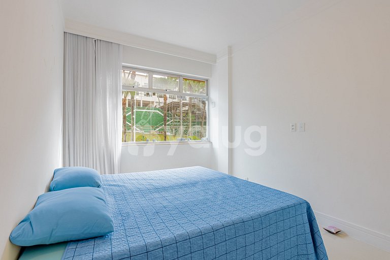 3/4 Apartment with a VIP Box View at the Ondina Carnival Cir