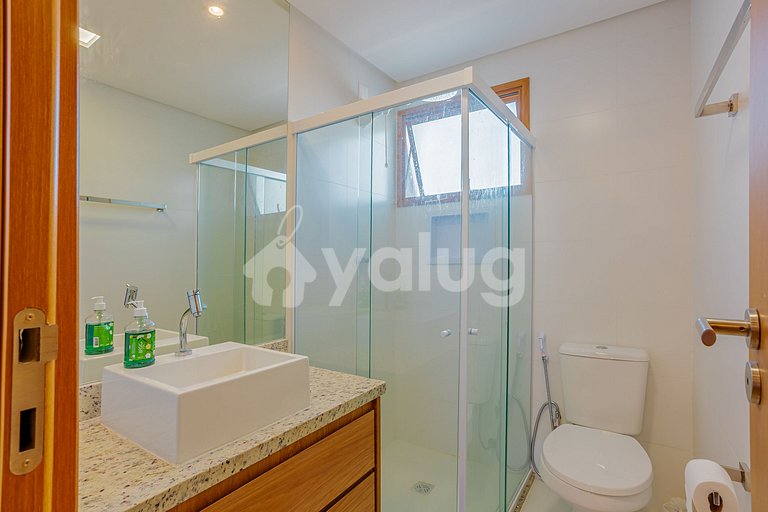 Excellent beachfront apartment with 2 suites - Itacimirim