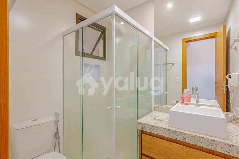 Excelente apartamento pé na areia com 2 suítes - Itacimirim