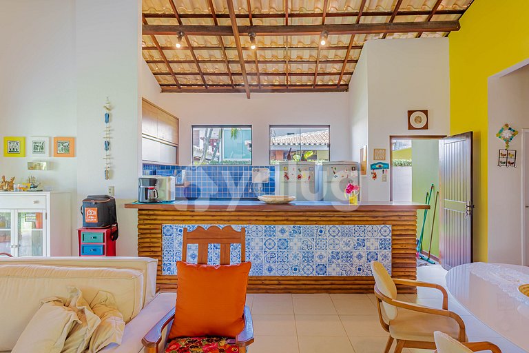 Beautiful House with Pool Near the Beach - Guarajuba