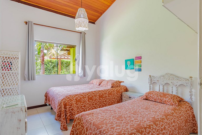 Beautiful House with Pool Near the Beach - Guarajuba