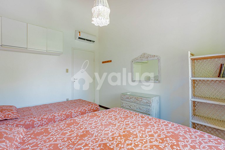 Bela Casa c/ Piscina 4 Quartos Próxima à Praia - Guarajuba