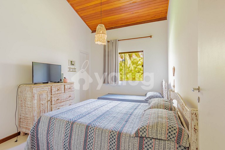 Hermosa casa con piscina cerca de la playa - Guarajuba