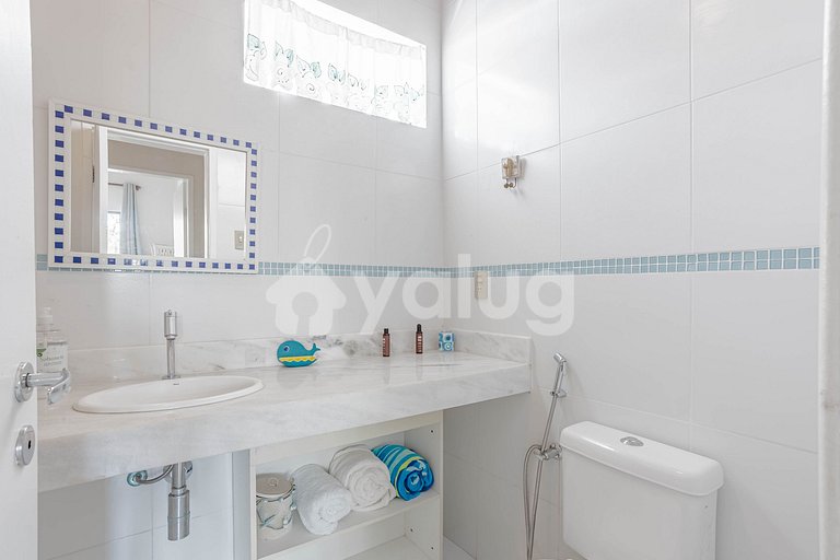 Hermosa casa con piscina cerca de la playa - Guarajuba