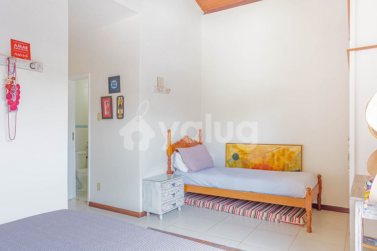 Bela Casa c/ Piscina 4 Quartos Próxima à Praia - Guarajuba