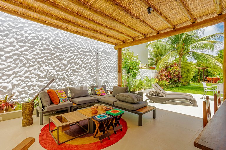 Bela Casa c/ Piscina 4 Quartos Próxima à Praia - Guarajuba