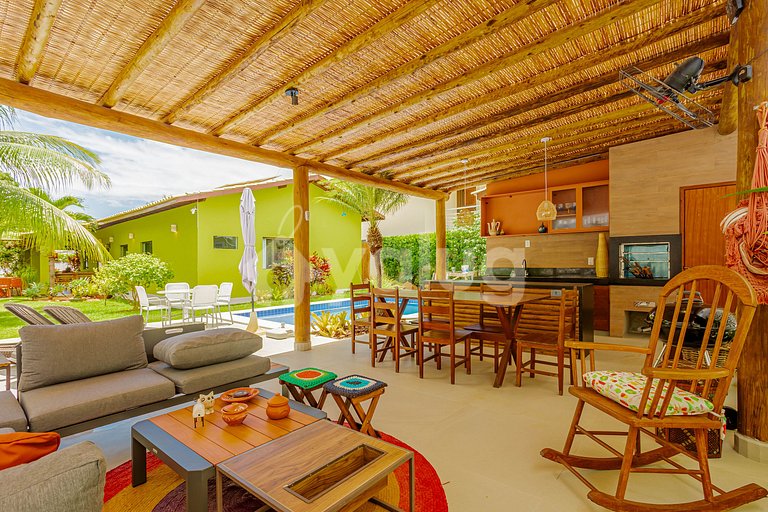 Bela Casa c/ Piscina 4 Quartos Próxima à Praia - Guarajuba