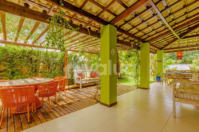 Beautiful House with Pool Near the Beach - Guarajuba