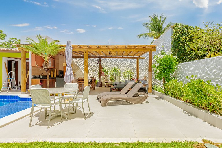 Beautiful House with Pool Near the Beach - Guarajuba