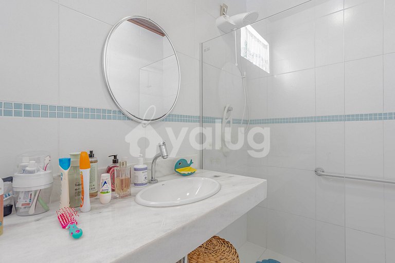 Bela Casa c/ Piscina 4 Quartos Próxima à Praia - Guarajuba